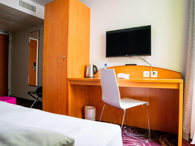 Bedroom 14