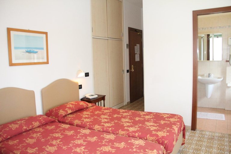 Bedroom 13