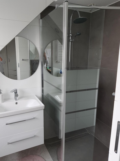 Bathroom 3, Apartament Esja ul Golebia 56, Szczecin