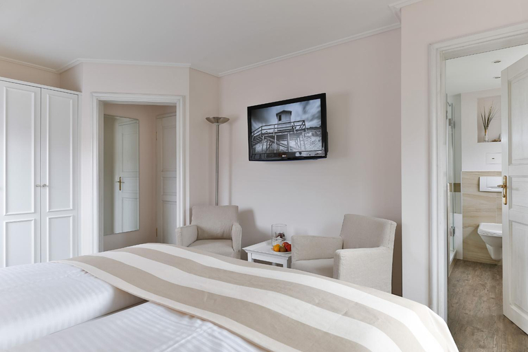Bedroom 3, Hotel Uthland, Nordfriesland