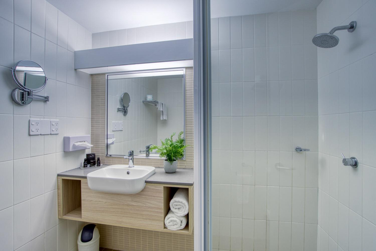 Bathroom 4, The Palmer Collective, South Townsville