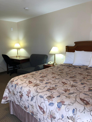 Bedroom 3, Royal Napanee Inn, Lennox and Addington