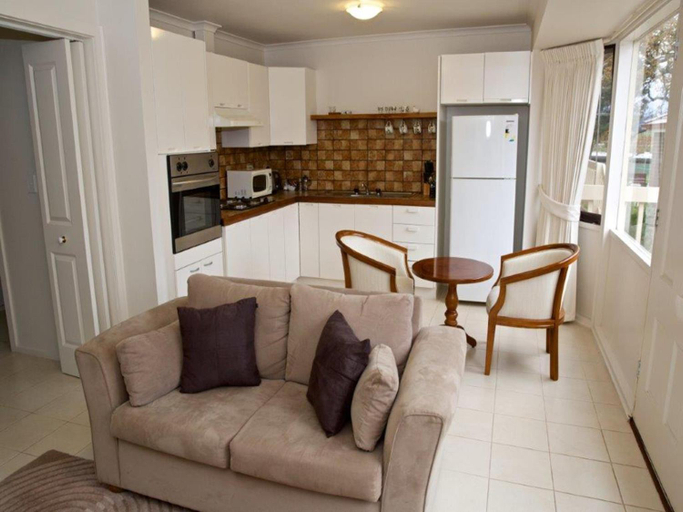 Others 4, Race Course Apartments, Yarra Ranges - North