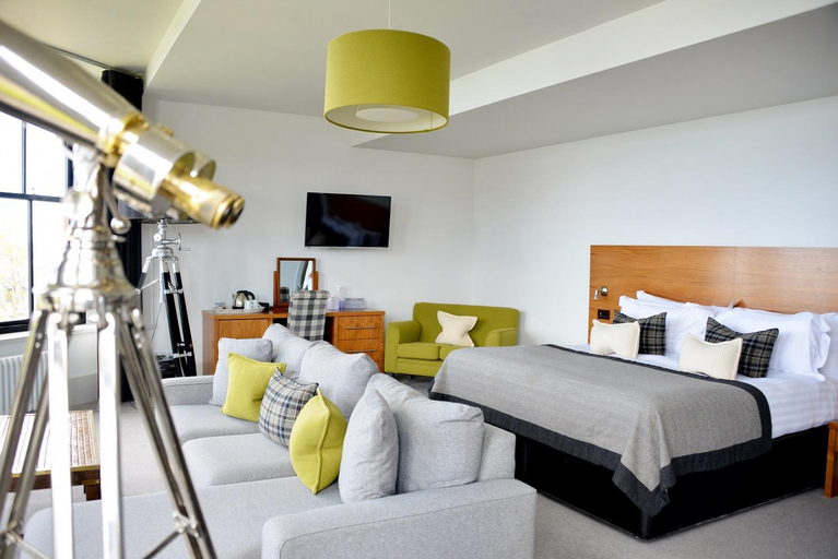 Bedroom 2, The Douglas Hotel, North Ayrshire
