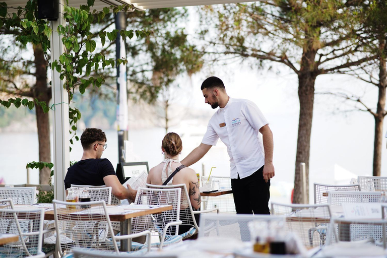 Food & Drinks 4, Noemie Hotel, Vlorës