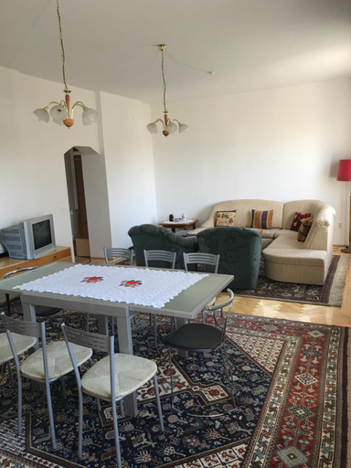 Dining Room 9