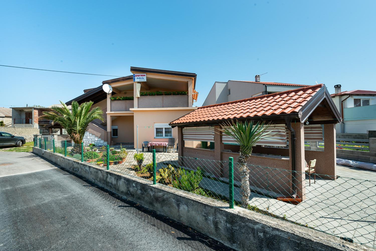 Others 4, Apartments with parking space Nin, Zadar - 19555, Nin