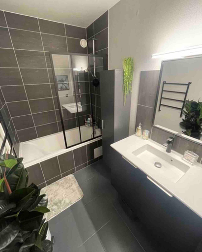 Bathroom, Urban eleganceClose to Paris, Val-d'Oise