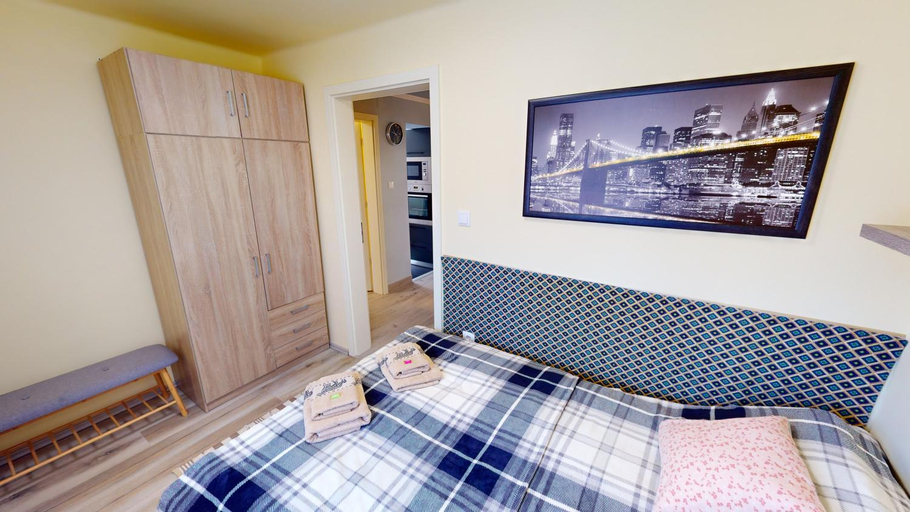 Bedroom 3, Silver Zsory Apartman, Mezőkövesdi