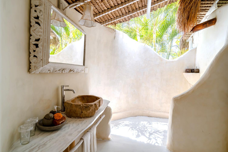 Bathroom 1, Gravity Boutique Hotel, Badung