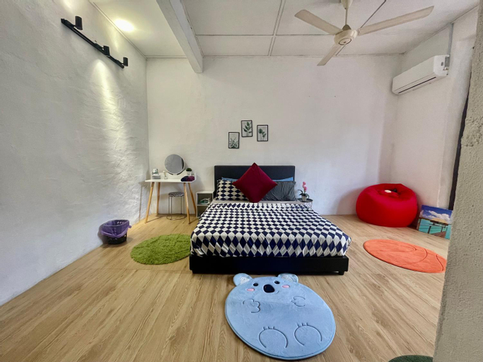 Bedroom 2, Home10#4pax#Netflix#NearAeonAlma&LotusBM, Seberang Perai Tengah