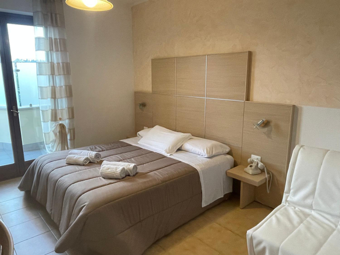 Bedroom 3, Hotel Panoramica Bardolino, Verona
