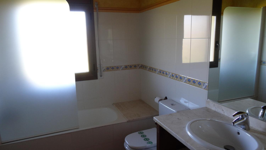 Bathroom 3, Hotel Pla del Pi, Lleida