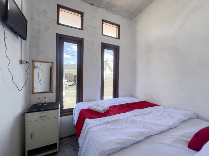 Bedroom 15