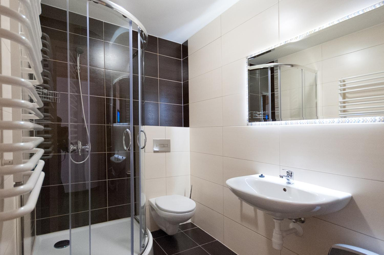 Others 3, Willa Alpejska - basen, jacuzzi e-rowery w cenie przy min 2 nocach, Cieszyn