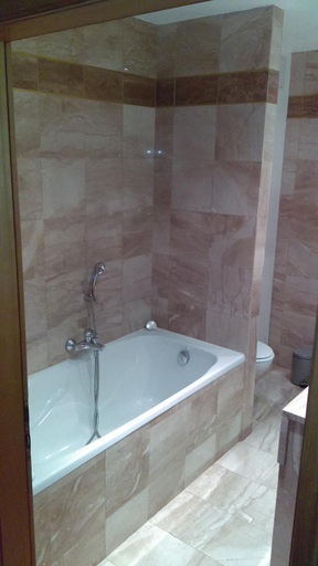 Bathroom 3, Hotel de l'Orangerie, Bas-Rhin