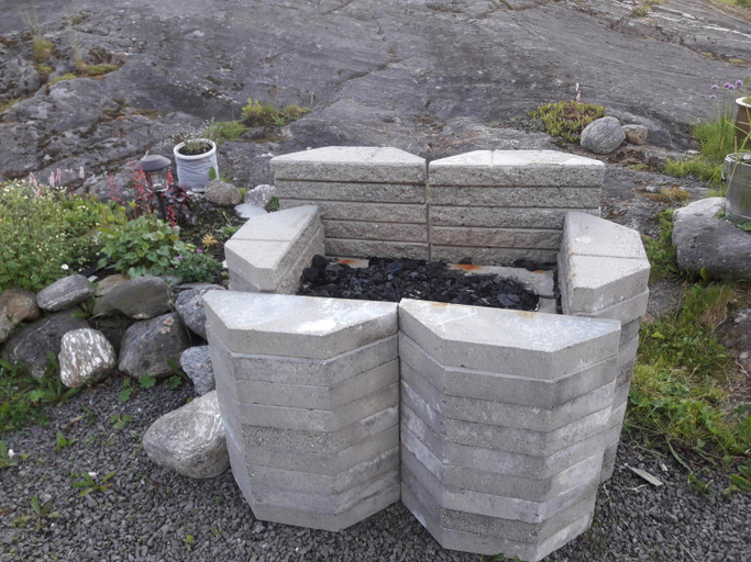 Others 2, Leite Gard near Atlantic Road in Hustadvika, Eide