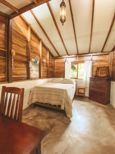 Others 2, Casa Papaki, Altagracia