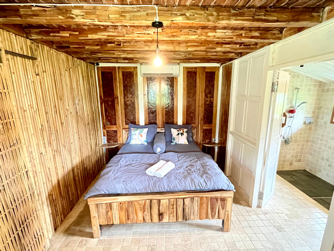 Bedroom 13