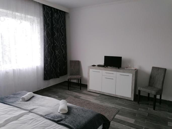 2, Napfeny Szallas, Szeged