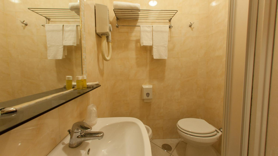 Bathroom 2, Dama Private Rooms, Roma