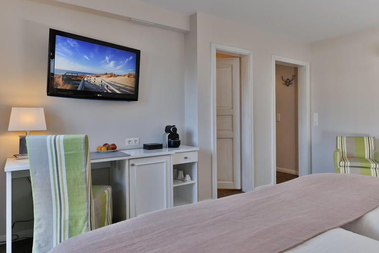 Bedroom 2, Hotel Uthland, Nordfriesland