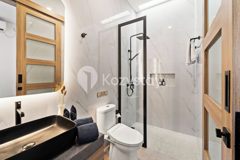 Bathroom 4, Kleio Villa by Kozystay - Canggu, Badung