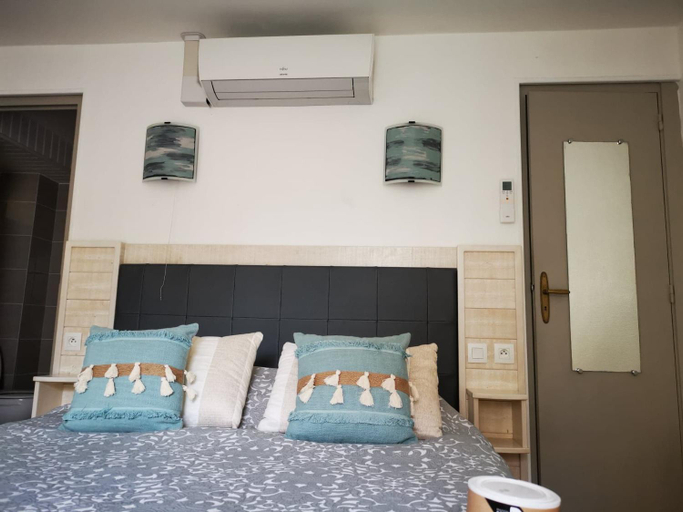 Bedroom 2, Hotel de la Plage, Charente-Maritime