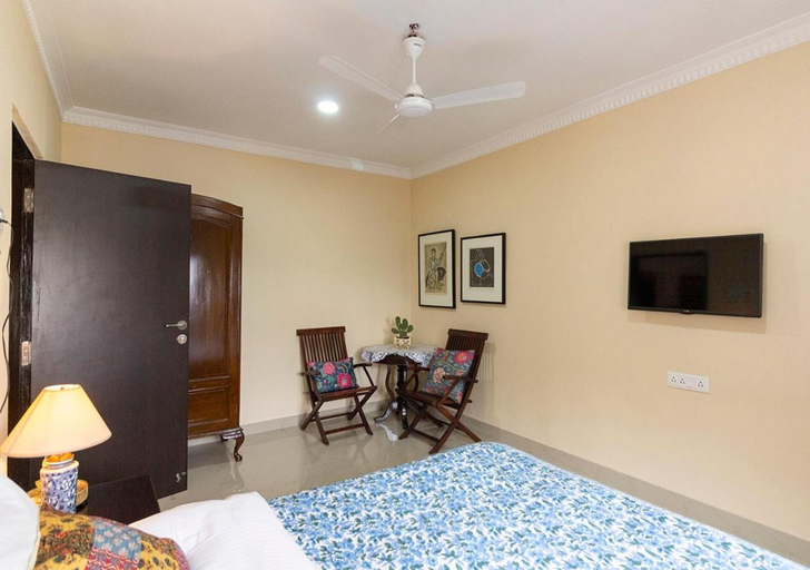 Others 5, Neelam Bed & Breakfast, Kolkata