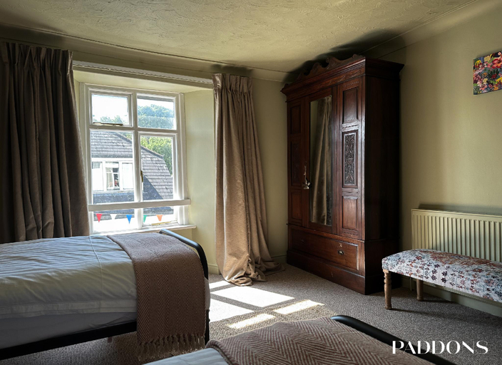 2, Paddons, Devon