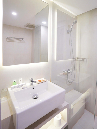 Bathroom 8