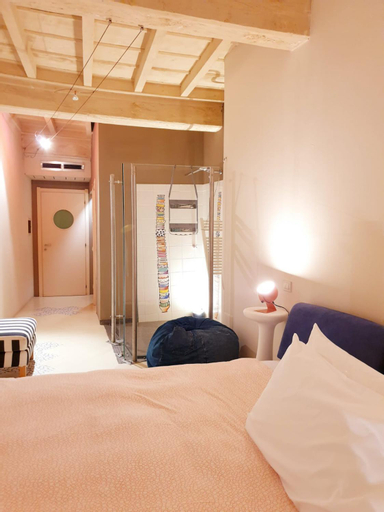 Bedroom 16