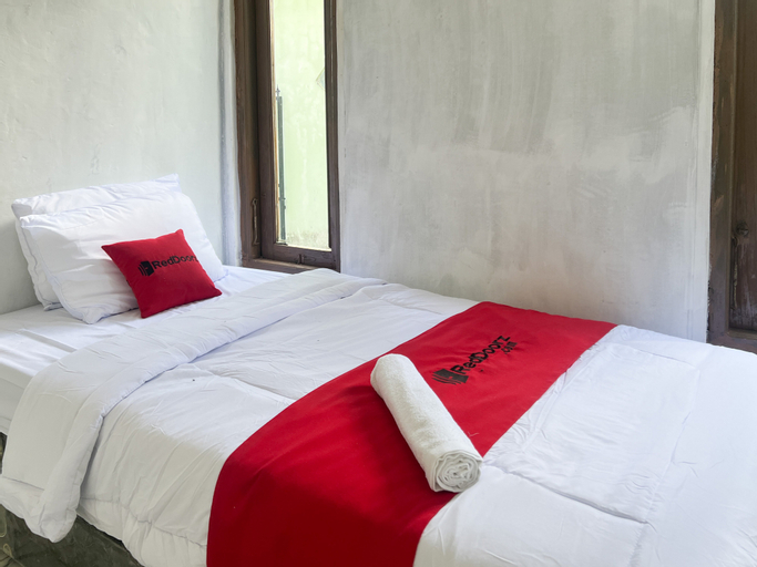 Bedroom 8