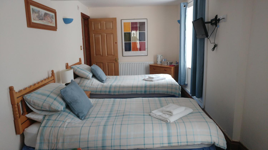 Bedroom 5, The Three Horseshoes, Buckinghamshire