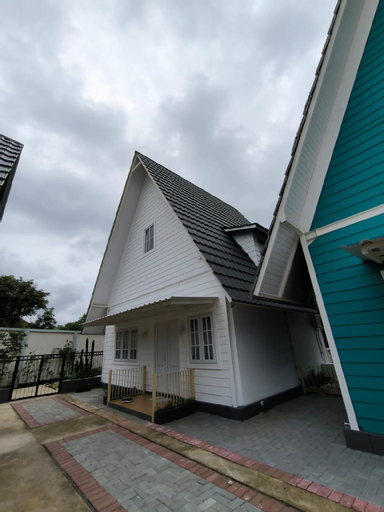 Exterior & Views 4, OASIS COTTAGE, Sukabumi