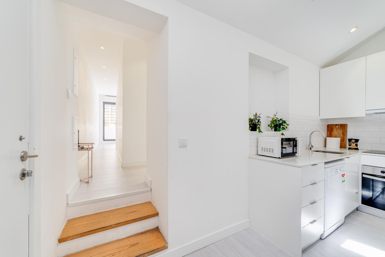 Others 3, Alcantara Charm 3BR Apartments, Lisbon