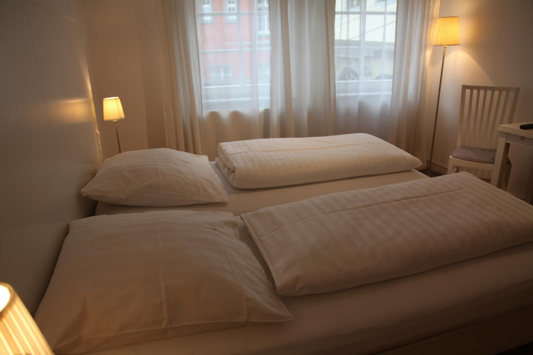 Bedroom 3, Hotel Seepromenade, Bodenseekreis