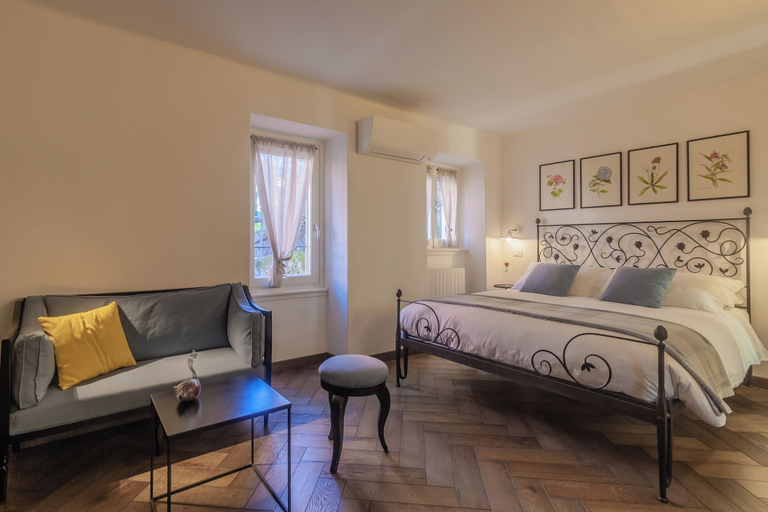 Bedroom 3, Loppia Secret Garden by Wonderful Italy, Como