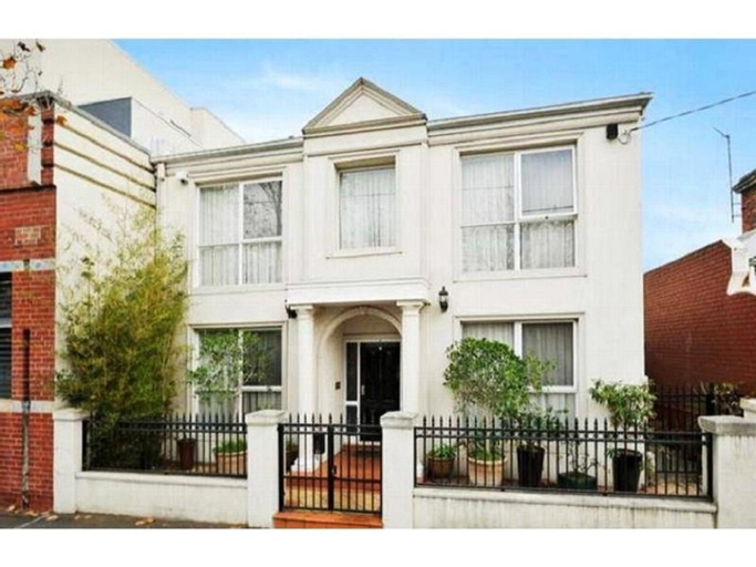 Abbotsford Private Rooms & Pods - 15 Charles Homestay, Yarra - North