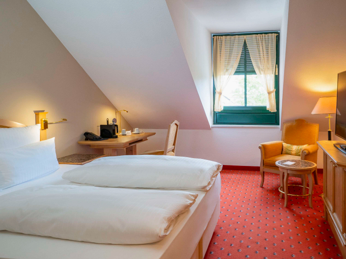 Bedroom 2, Atomis Hotel Munich Airport by Mercure, Erding