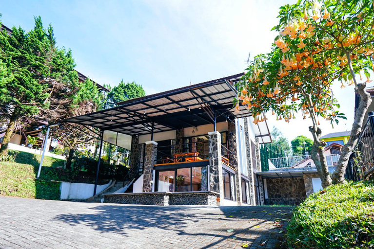 The Haven by Vila Istana Bunga, Bandung
