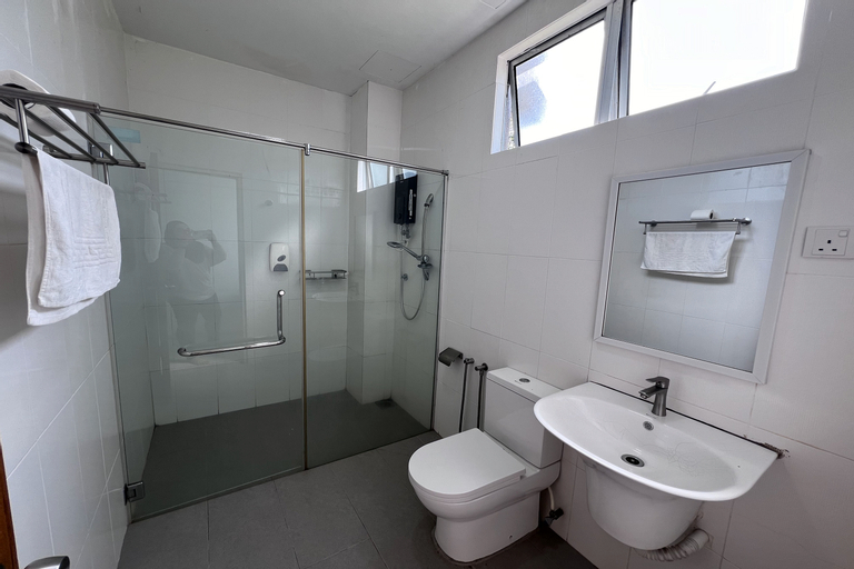 Bathroom 2