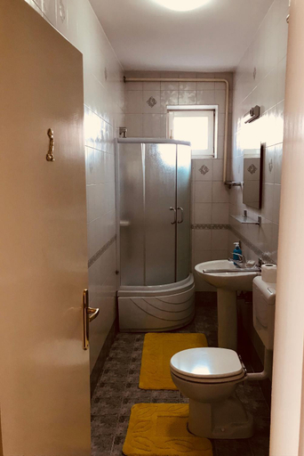 Bathroom 9