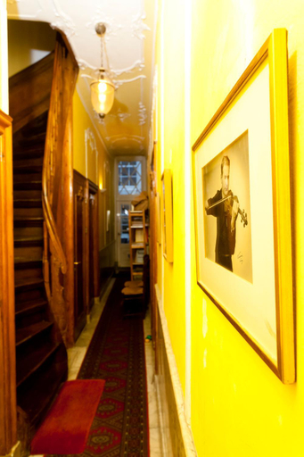 Others 4, Classy Room 17th C Canalhouse, Amsterdam