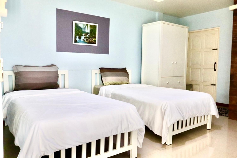 Bedroom 4, โรงแรมเจเอสเพลส, Tha Bo