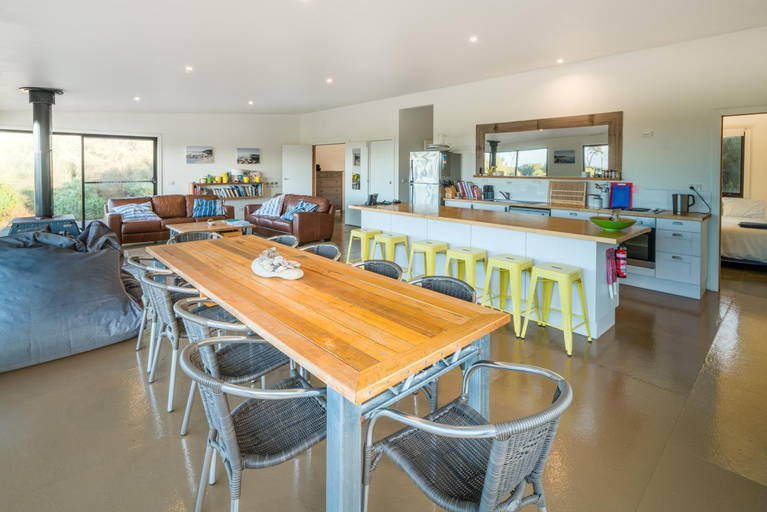 Food & Drinks, Sawyers Bay Shacks, Flinders