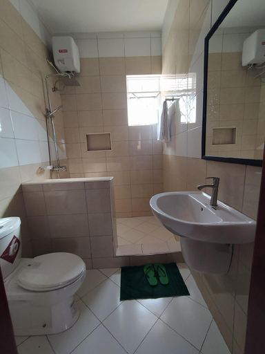 Bathroom, Haven Place, Najjera Kampala., Jinja