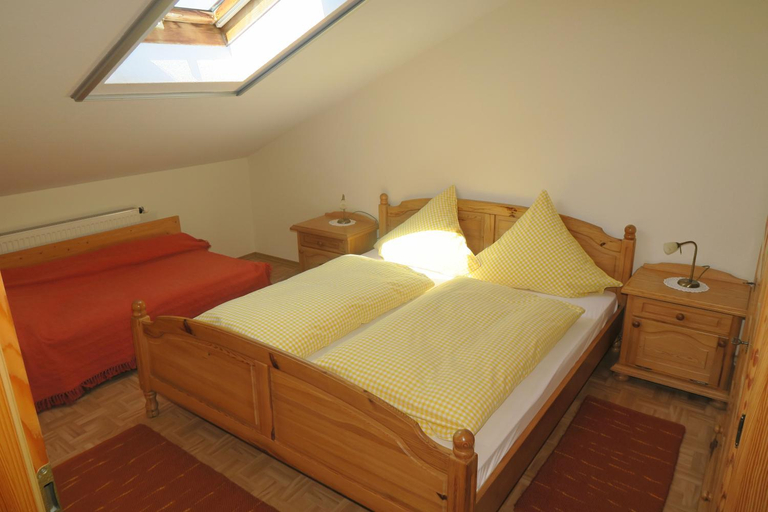 Bedroom 4, Gasthof Tiroler Hof, Rosenheim
