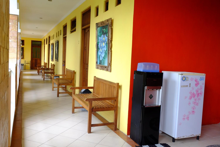 Others 5, Villa Alicia, Sleman