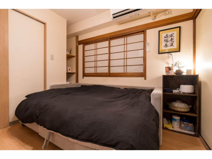 2, White Whale Ryokan Nishi-Sugamo II, Kita